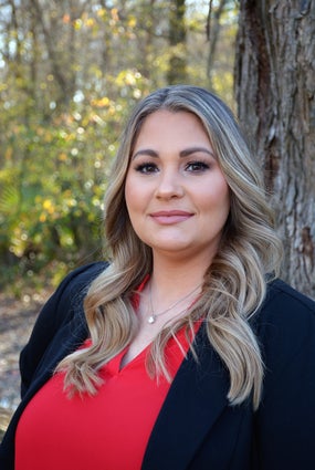 Portrait of Johnette Tolliver, Realtor .